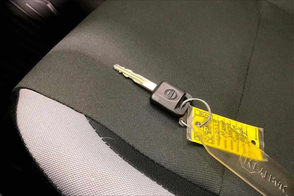 Used 2025 Nissan Versa S w/ Trunk Package FWD image 12