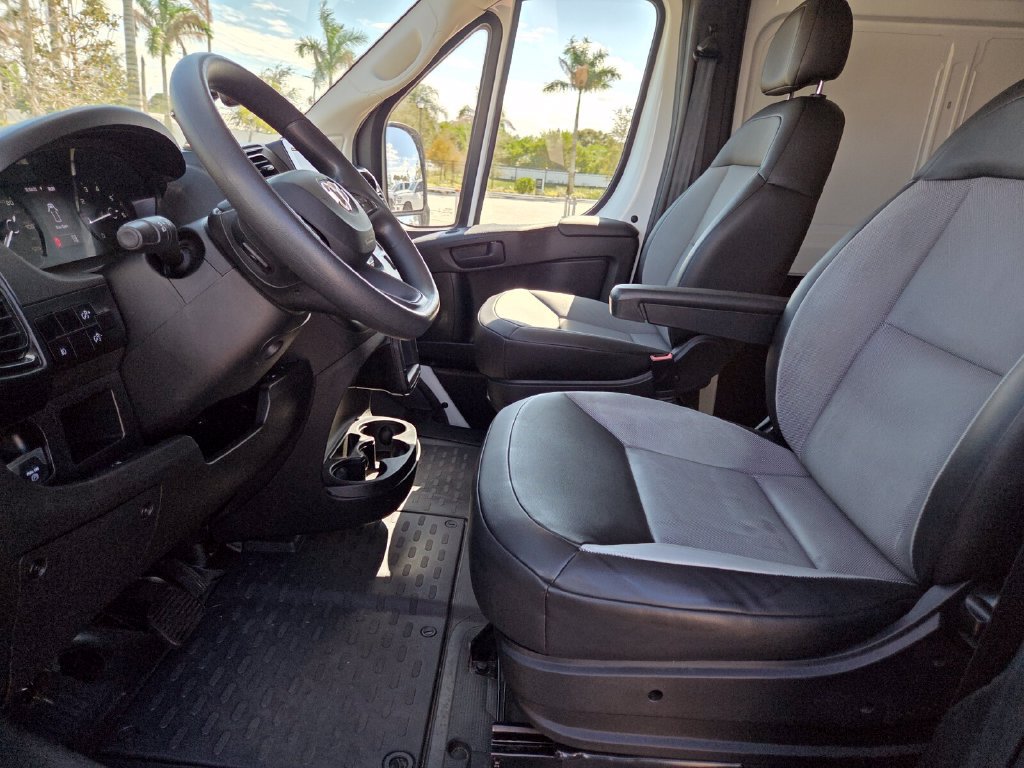 Used 2024 RAM ProMaster 2500 w/ Convenience Group FWD image 27