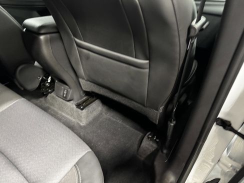 Used 2025 Buick Encore GX Preferred image 28