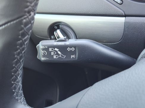 Used 2013 Volkswagen Jetta SEL image 21