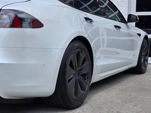 Used 2022 Tesla Model S Standard Range AWD/4WD image 38