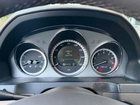 Used 2011 Mercedes-Benz C 300 Sedan image 40