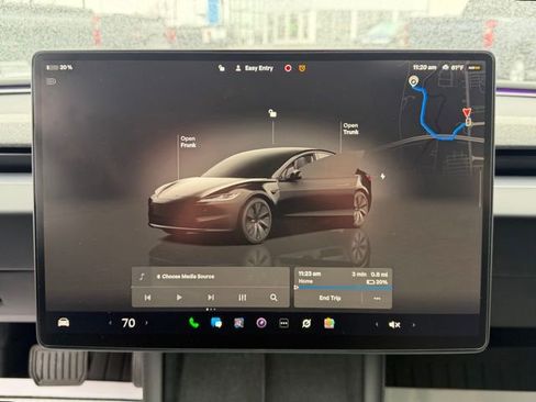 Used 2025 Tesla Model 3 image 4