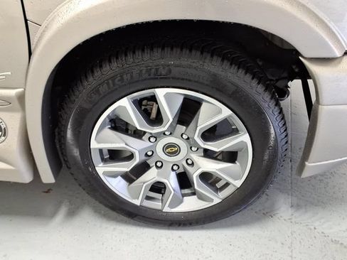 Used 2024 Chevrolet Express 2500 Extended w/ Driver Convenience Package RWD image 9