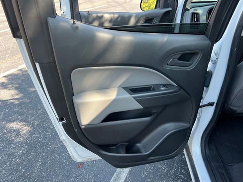 Used 2022 GMC Canyon Elevation Standard w/ Convenience Package image 28