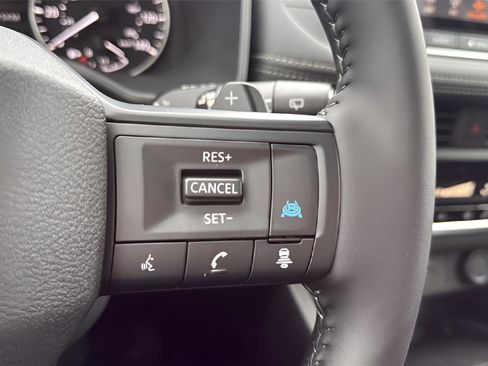New 2026 Nissan Rogue SV w/ Cold Weather Package AWD/4WD image 27