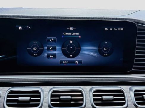 Used 2025 Mercedes-Benz GLE 53 AMG 4MATIC Coupe image 34