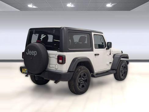 Used 2023 Jeep Wrangler Sport image 7