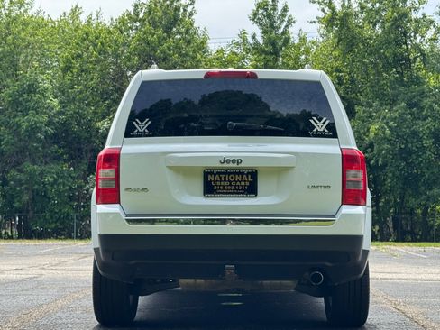 Used 2012 Jeep Patriot Limited w/ Sun/Sound Group image 22