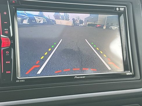 Used 2012 Volkswagen Golf 4-Door image 16