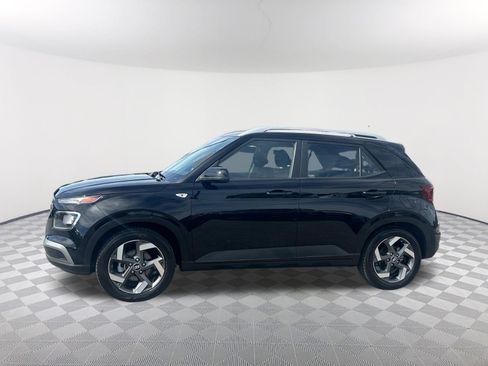 Used 2024 Hyundai Venue SEL FWD image 7