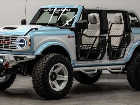 Used 2025 Ford Bronco Outer Banks image 1