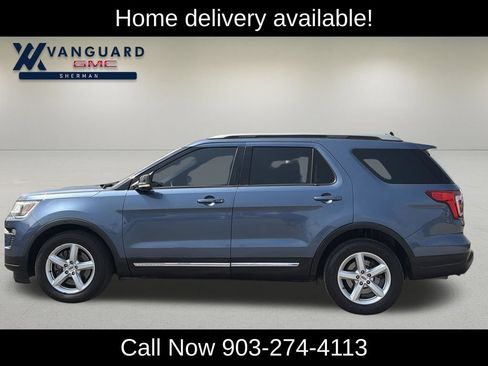 Used 2018 Ford Explorer XLT w/ Equipment Group 202A FWD image 4