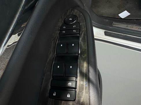 Used 2014 Buick Enclave Premium FWD image 17