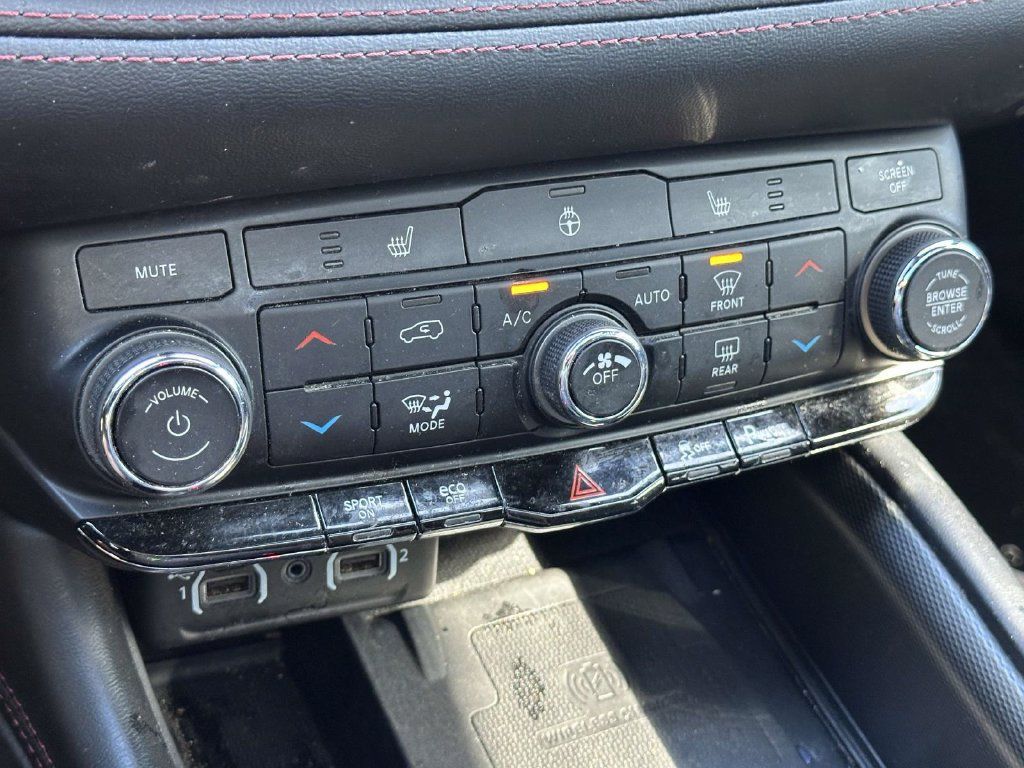 Used 2021 Dodge Durango R/T w/ Blacktop Package AWD/4WD image 26