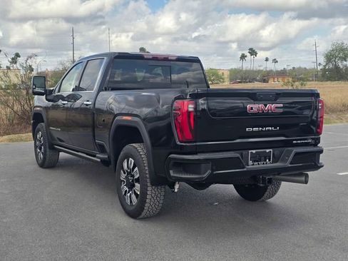 New 2026 GMC Sierra 2500 Denali w/ Denali Reserve Package image 7