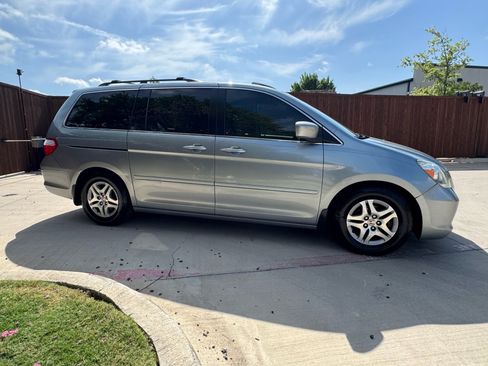 Used 2006 Honda Odyssey EX-L image 2