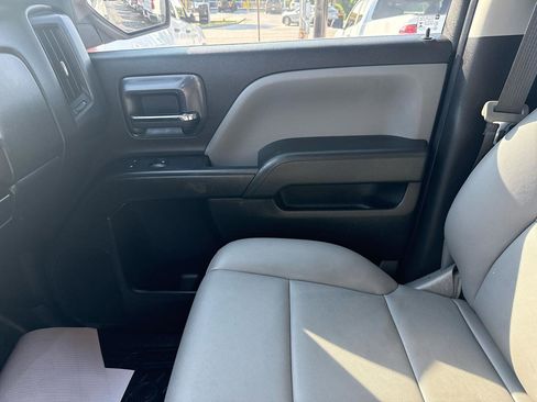 Used 2018 Chevrolet Silverado 1500 W/T w/ Trailering Package AWD/4WD image 13