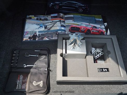 Used 2021 Ford Mustang Shelby GT500 w/ Carbon Fiber Track Pack RWD image 84