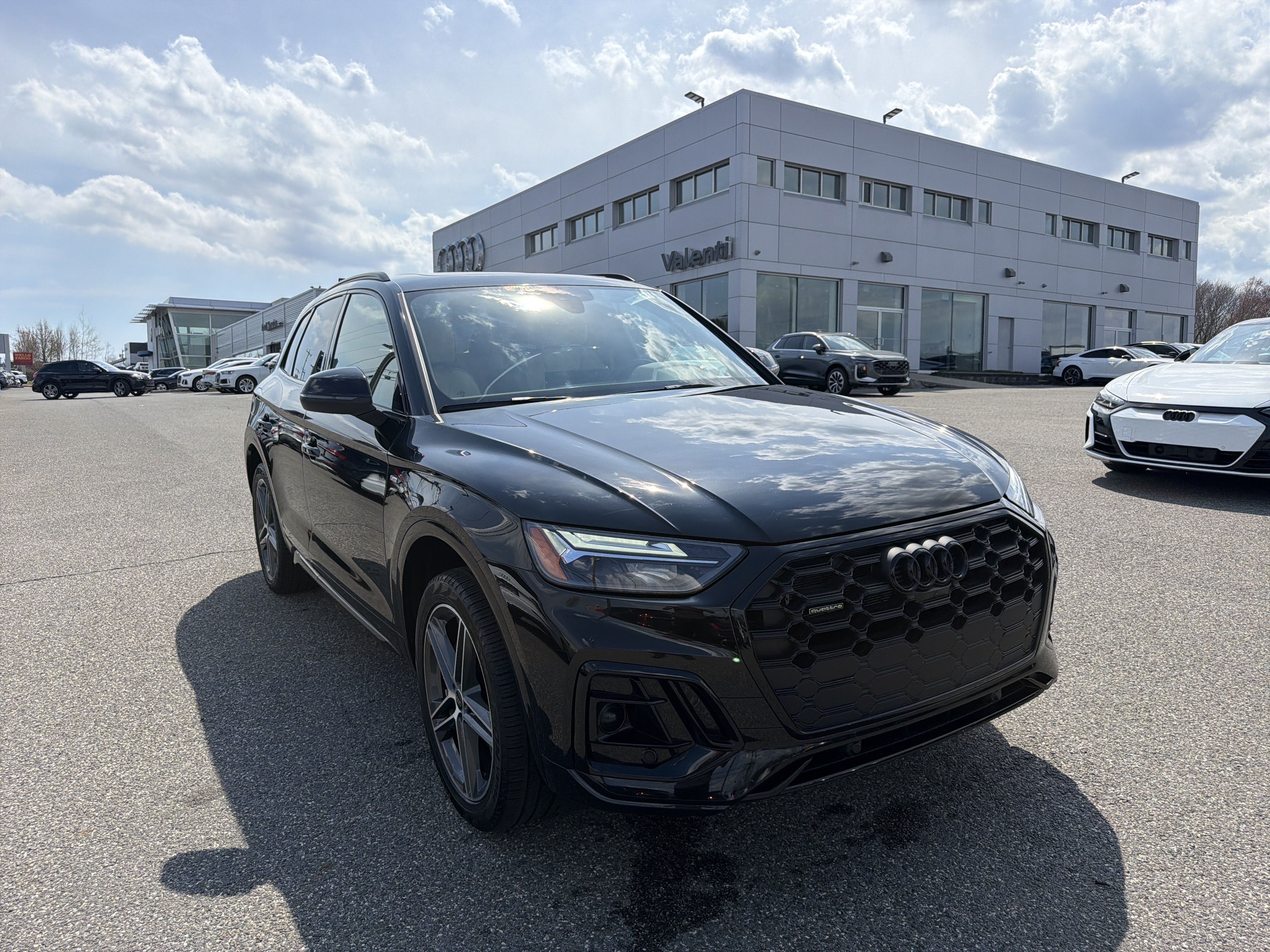 Certified 2024 Audi Q5 e Premium Plus AWD/4WD image 1