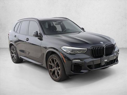 Used 2021 BMW X5 M50i AWD/4WD image 3