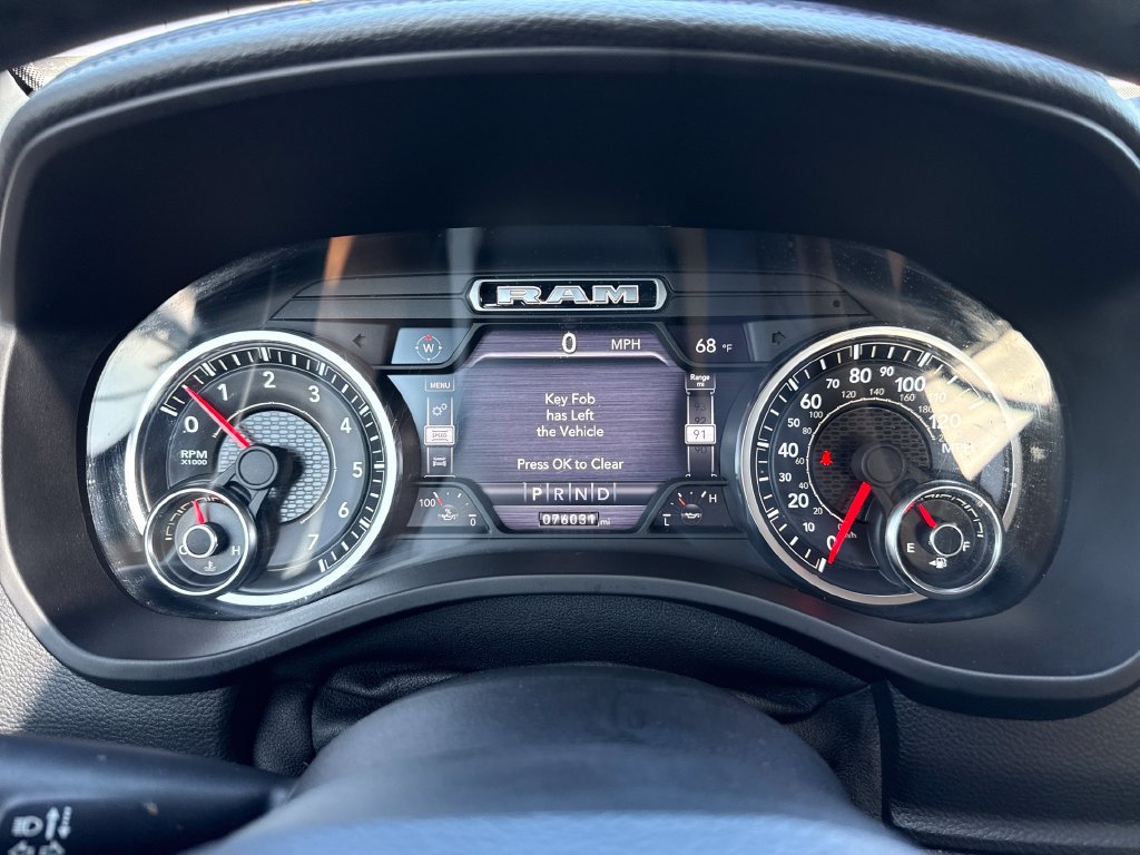 Used 2019 RAM 1500 Laramie AWD/4WD image 17