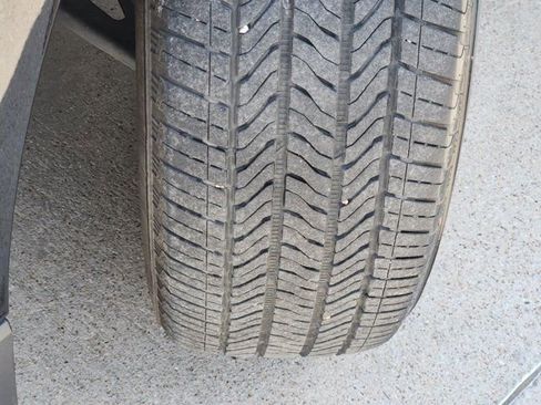 Used 2021 Chevrolet Equinox LS w/ LS Convenience Package image 17