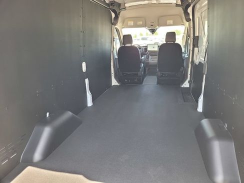 New 2026 Ford Transit 150 148 Medium Roof w/ Load Area Protection Package RWD image 6
