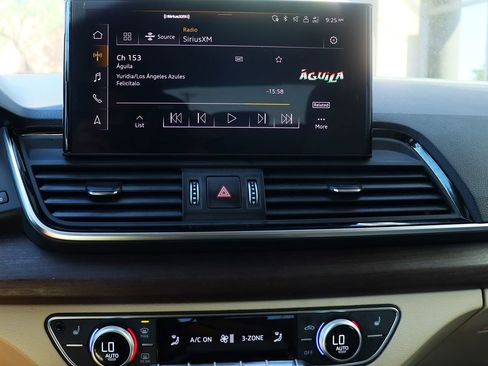 Used 2022 Audi Q5 2.0T Premium image 47