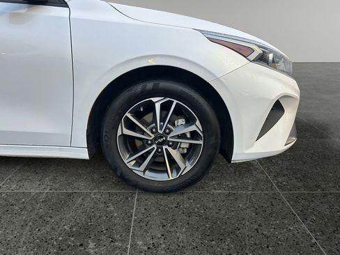 Used 2024 Kia Forte LXS image 9