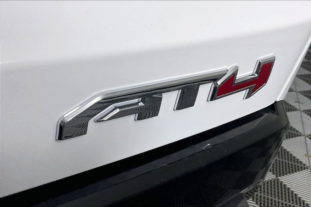 New 2027 GMC Terrain AT4 w/ Convenience Package III AWD/4WD image 10