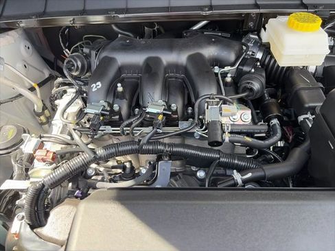 New 2026 Nissan Pathfinder Platinum FWD image 23