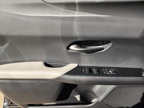 Certified 2025 Lexus UX 300h FWD image 27