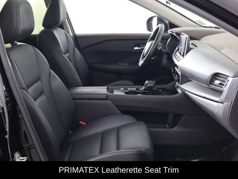 Used 2023 Nissan Rogue SV w/ SV Premium B Package FWD image 18