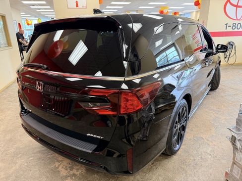 Used 2025 Honda Odyssey Sport-L image 23