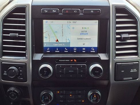 Used 2019 Ford F150 Platinum w/ Equipment Group 701A Luxury AWD/4WD image 25