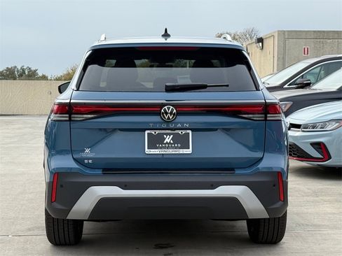 New 2026 Volkswagen Tiguan SE image 6