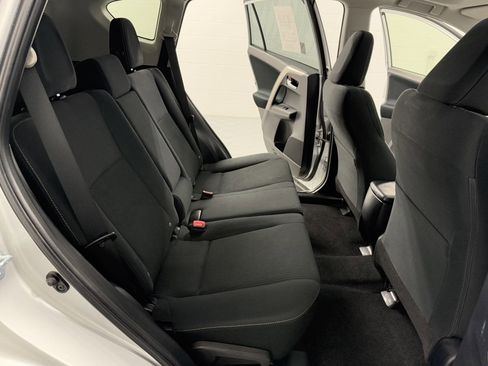 Used 2014 Toyota RAV4 XLE image 12