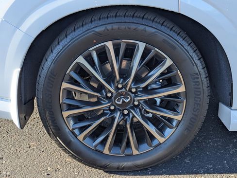 New 2026 INFINITI QX80 Autograph image 9