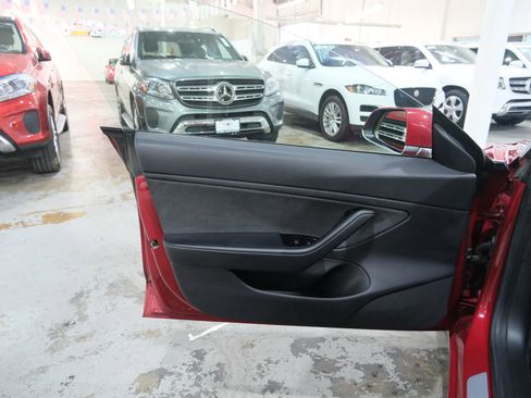 Used 2019 Tesla Model 3 Long Range image 17