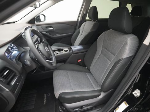 Certified 2023 Nissan Rogue SV image 7