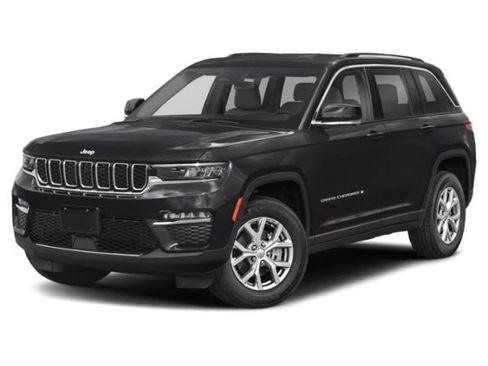 Used 2025 Jeep Grand Cherokee Altitude image 1