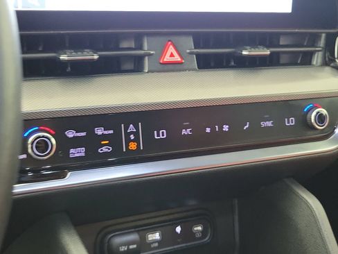 Used 2023 Kia Sportage SX FWD image 29