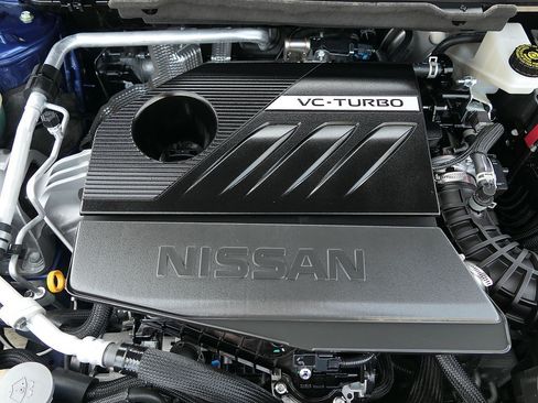 Used 2023 Nissan Rogue SV FWD image 27