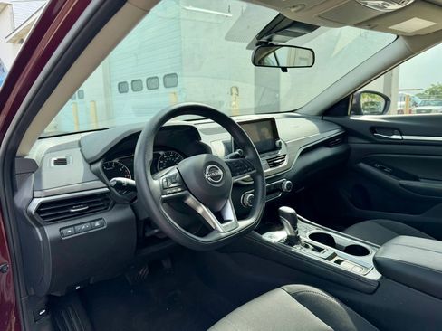 Used 2023 Nissan Altima 2.5 SV AWD/4WD image 3
