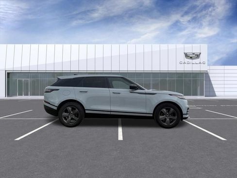Used 2025 Land Rover Range Rover Velar Dynamic SE AWD/4WD image 2