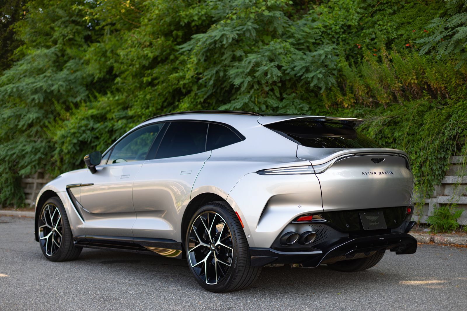 Used 2026 Aston Martin DBX 707 AWD/4WD image 4