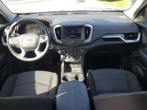 Used 2022 GMC Terrain SLE FWD image 18