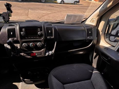 Used 2018 RAM ProMaster 1500 FWD image 18