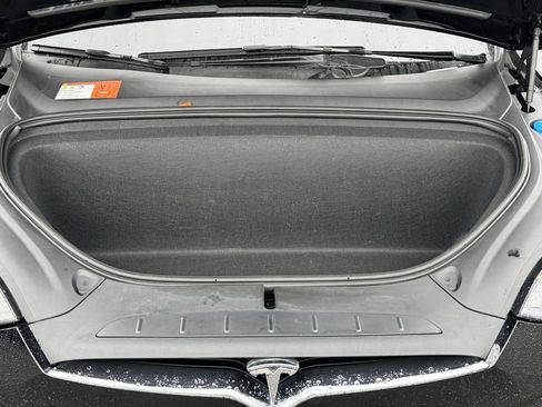Used 2017 Tesla Model X 75D image 22